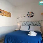 Casa Fronte Mare * Santa Teresa Di Riva