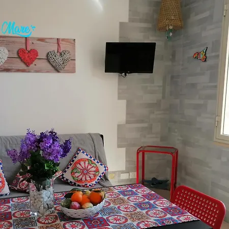 Casa Fronte Mare Santa Teresa di Riva