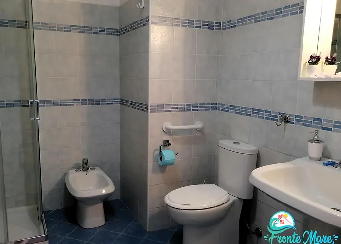 Casa Fronte Mare Nyaraló *