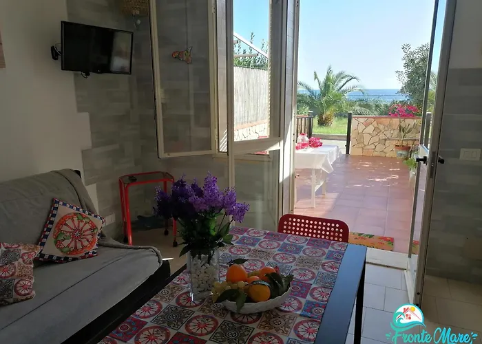 Nyaraló Casa Fronte Mare Santa Teresa di Riva