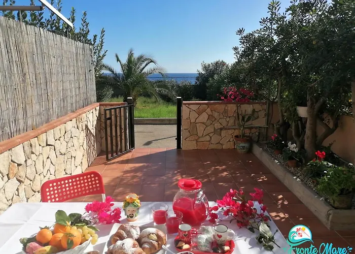 Casa Fronte Mare Santa Teresa di Riva